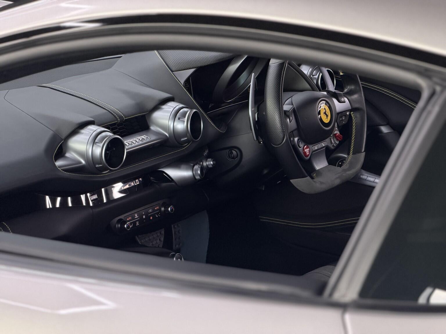 Ferrari 812 view 49