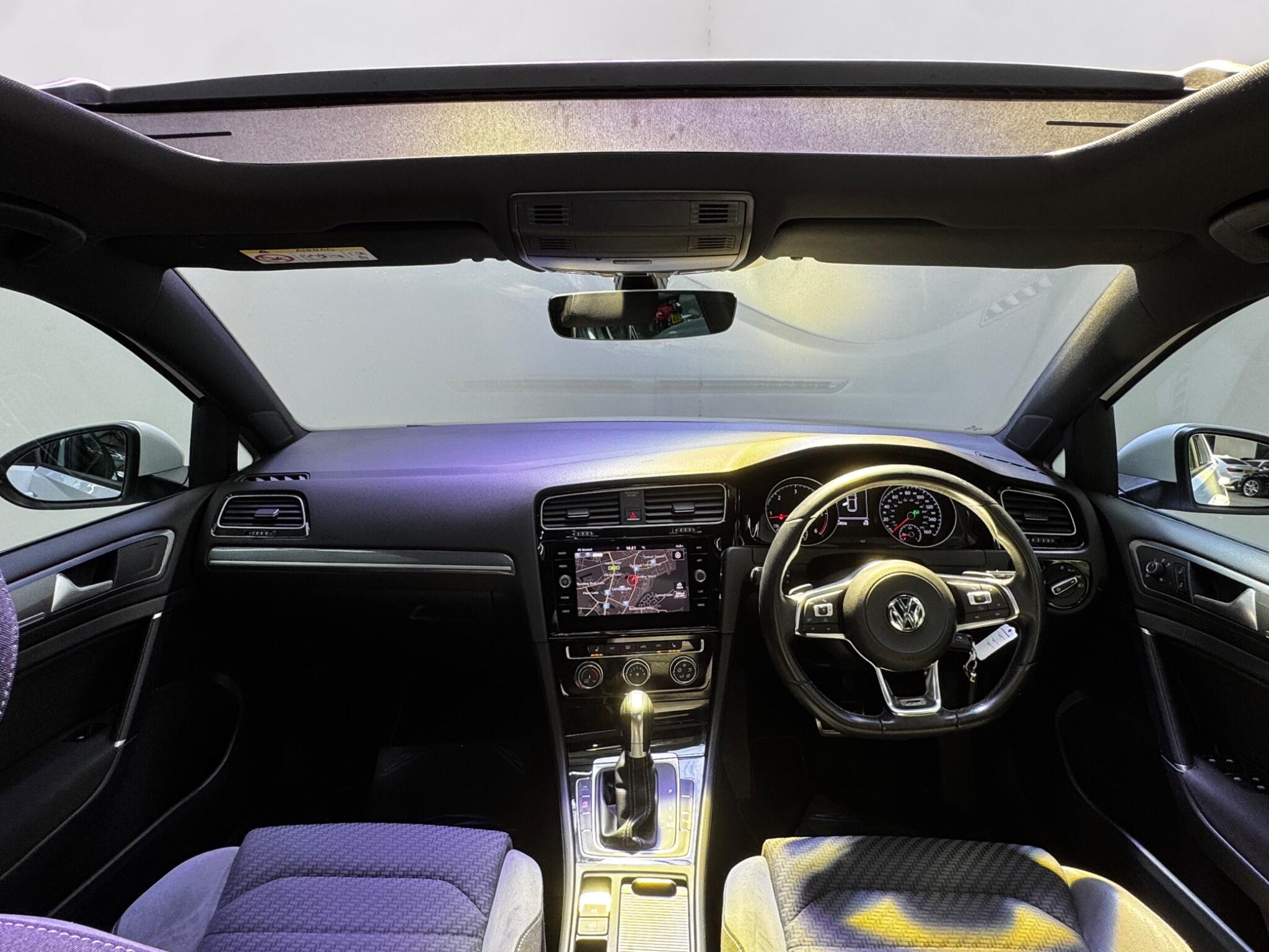 Volkswagen Golf view 39
