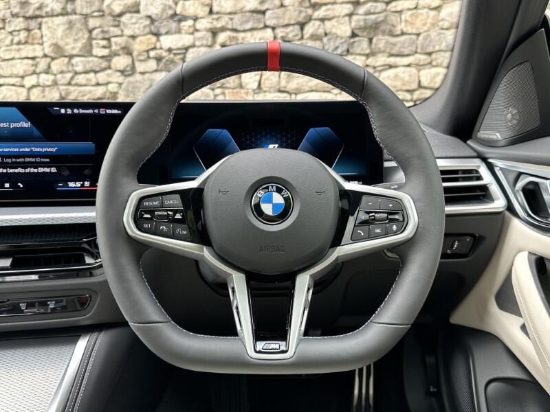 BMW i4 view 5