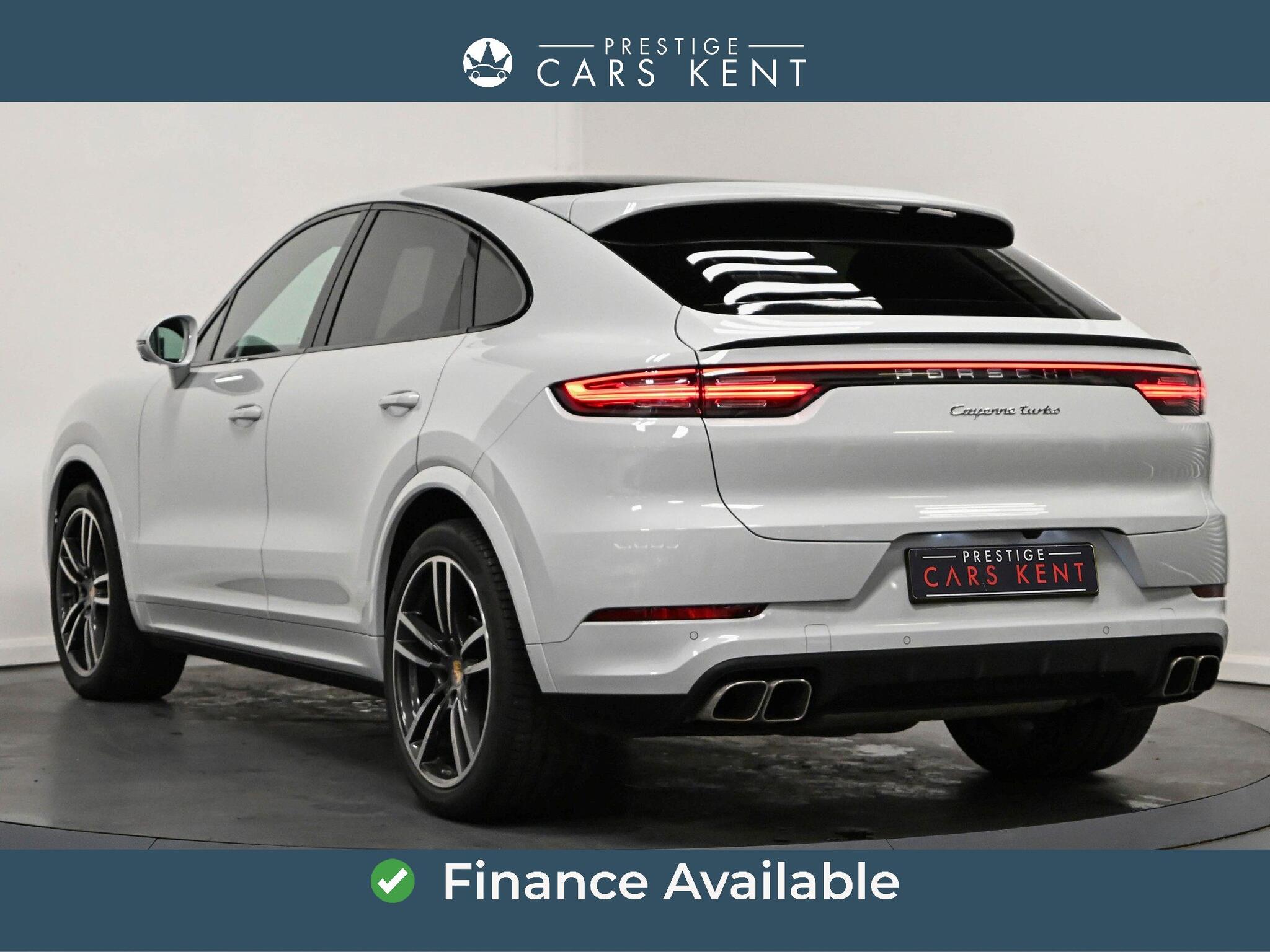Porsche Cayenne view 3