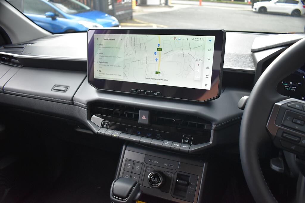 Toyota Hilux view 55