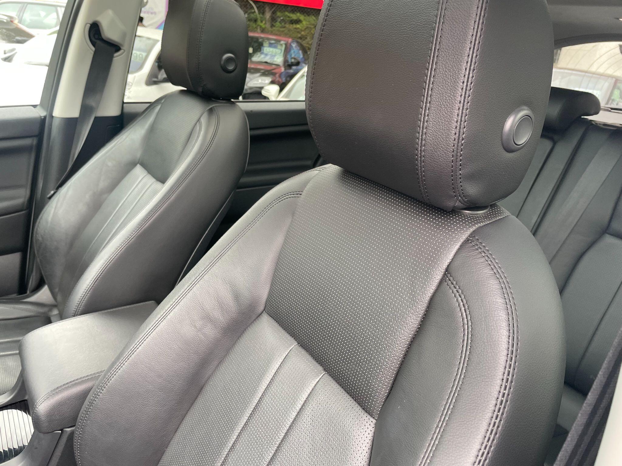 Land Rover Discovery Sport view 36