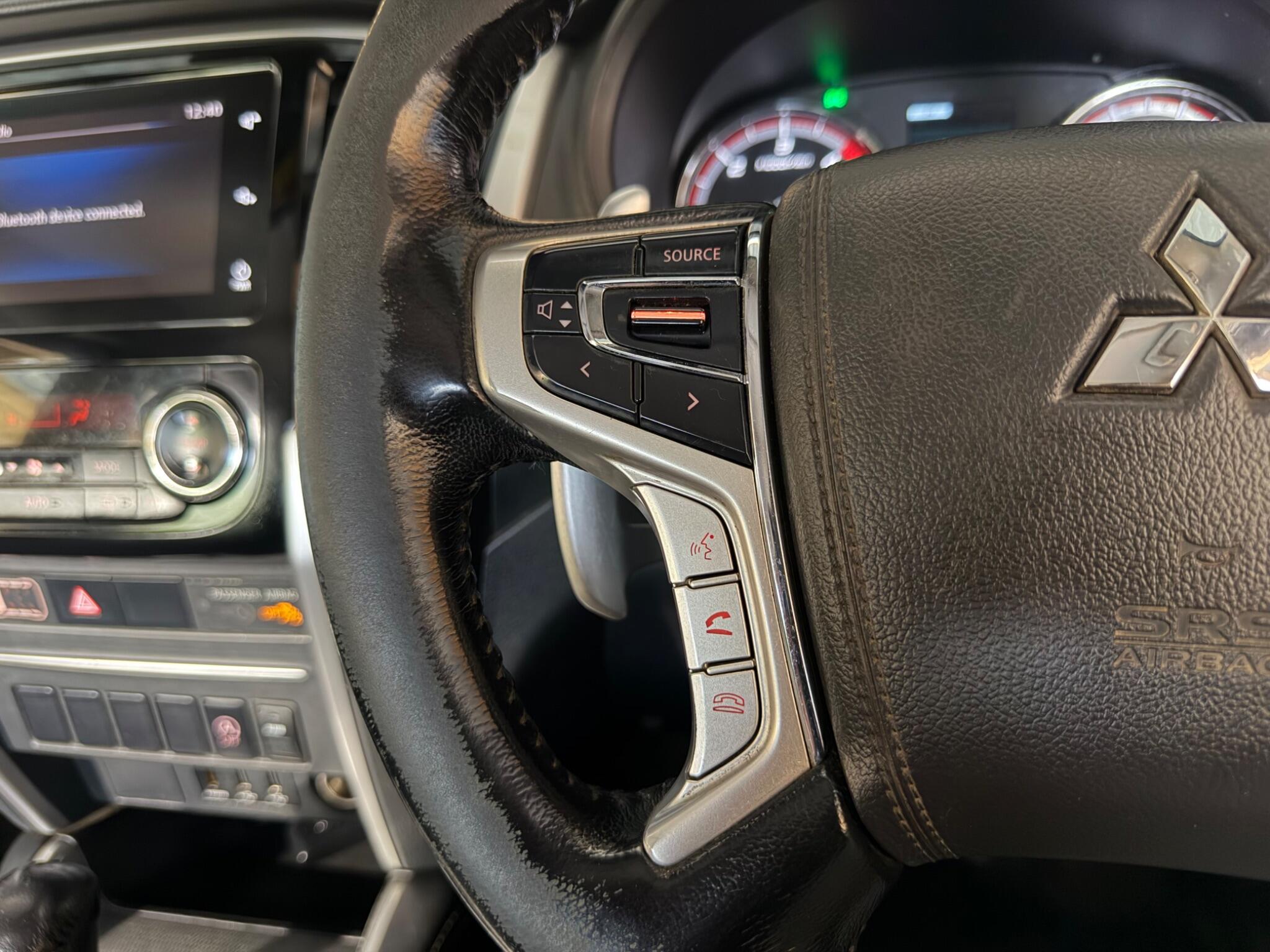 Mitsubishi L200 view 36