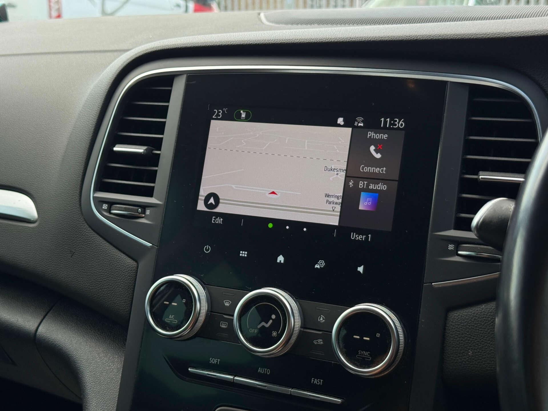 Renault Megane view 12