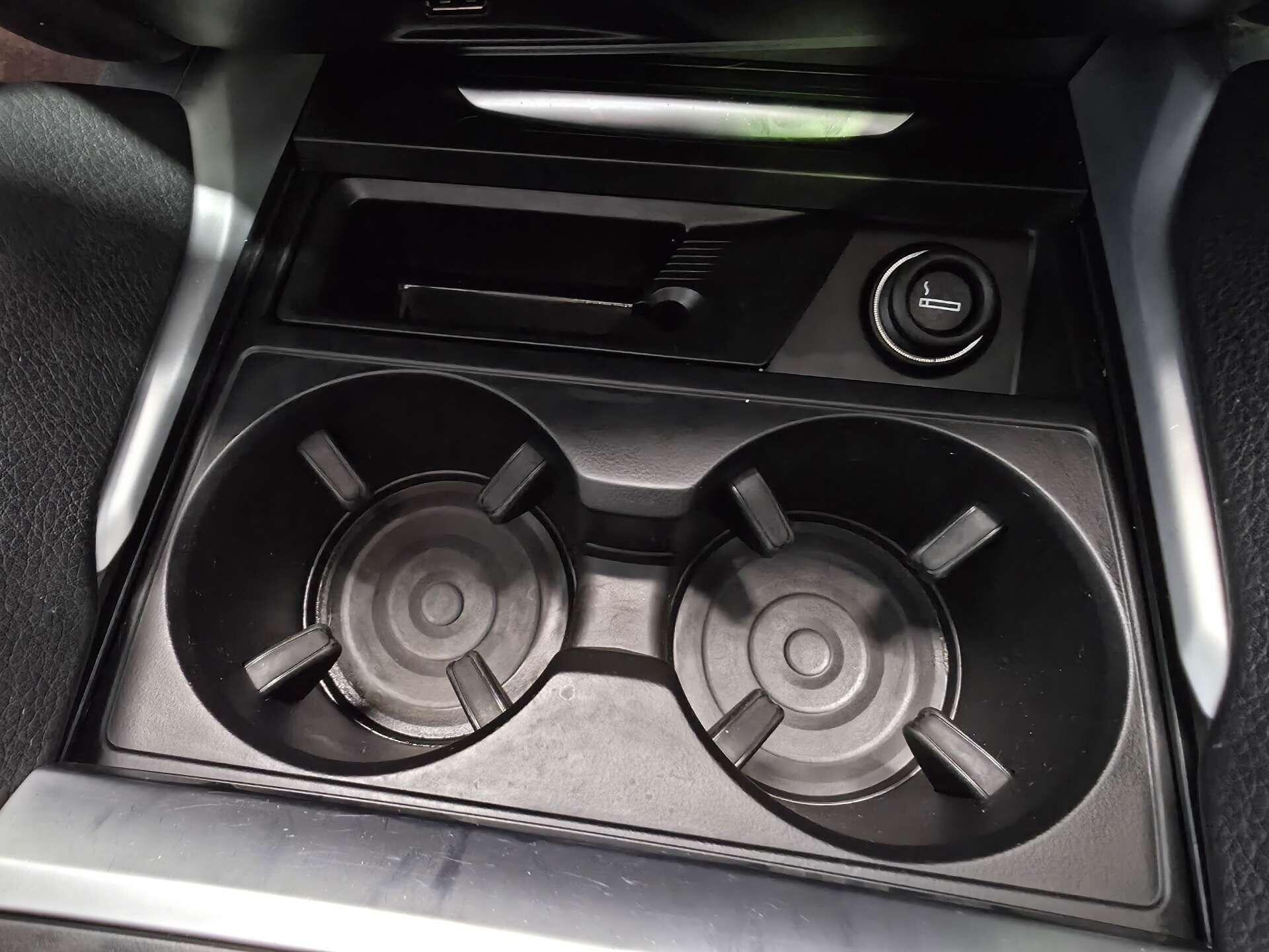 BMW X6 view 58
