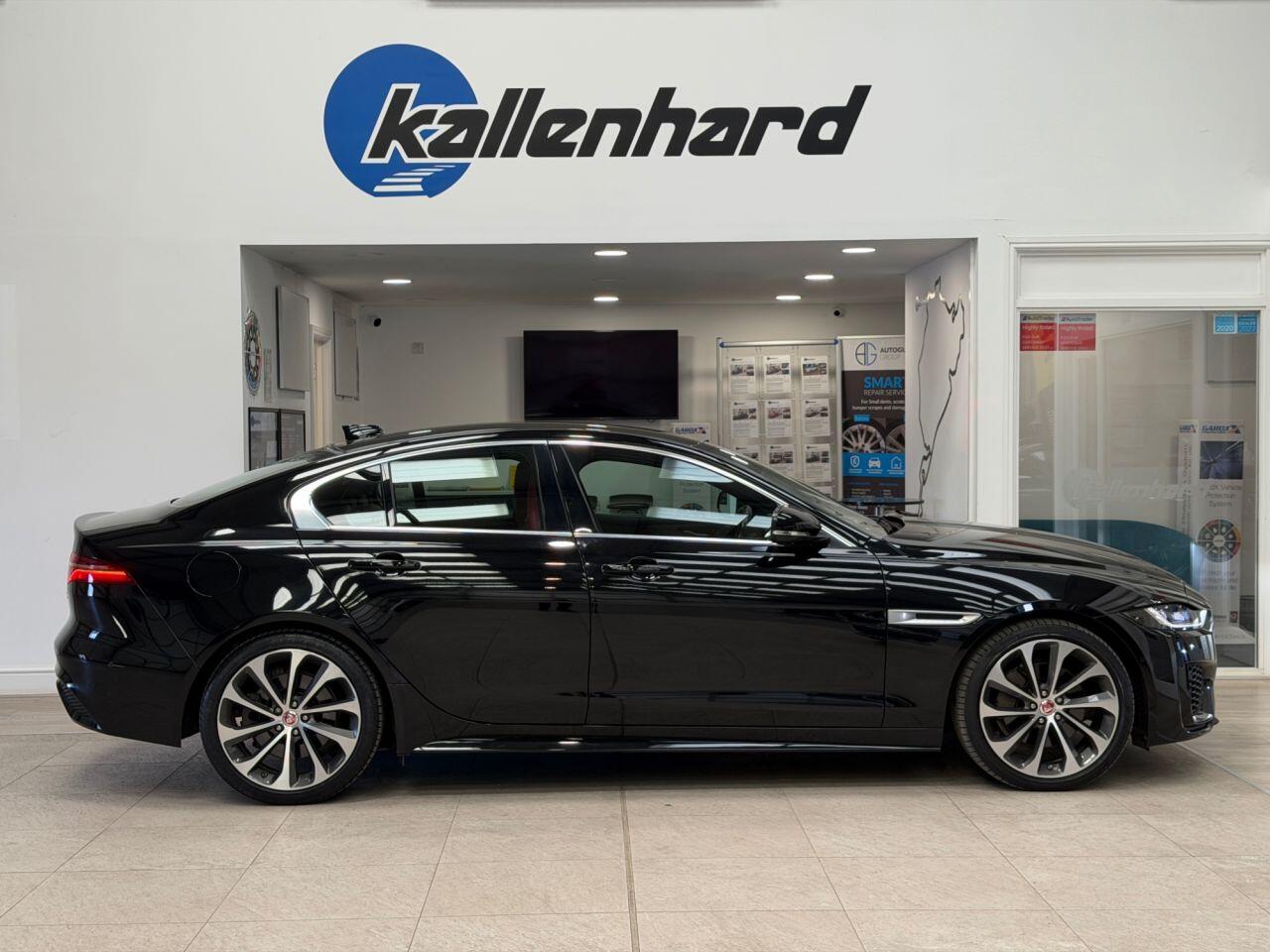 Jaguar Xe view 21