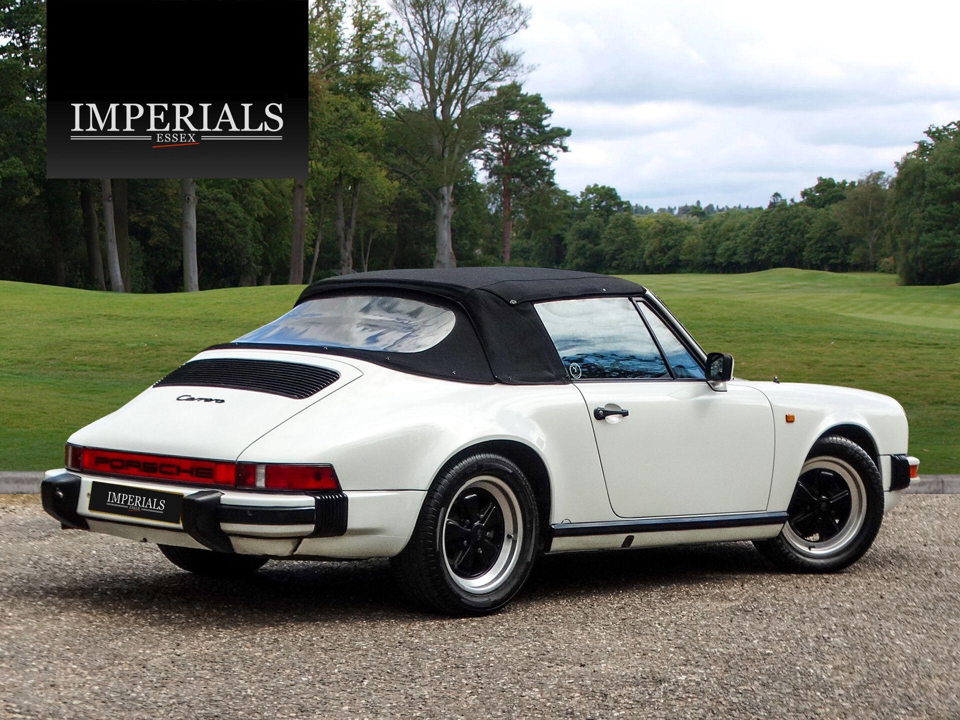 Porsche 911 view 20