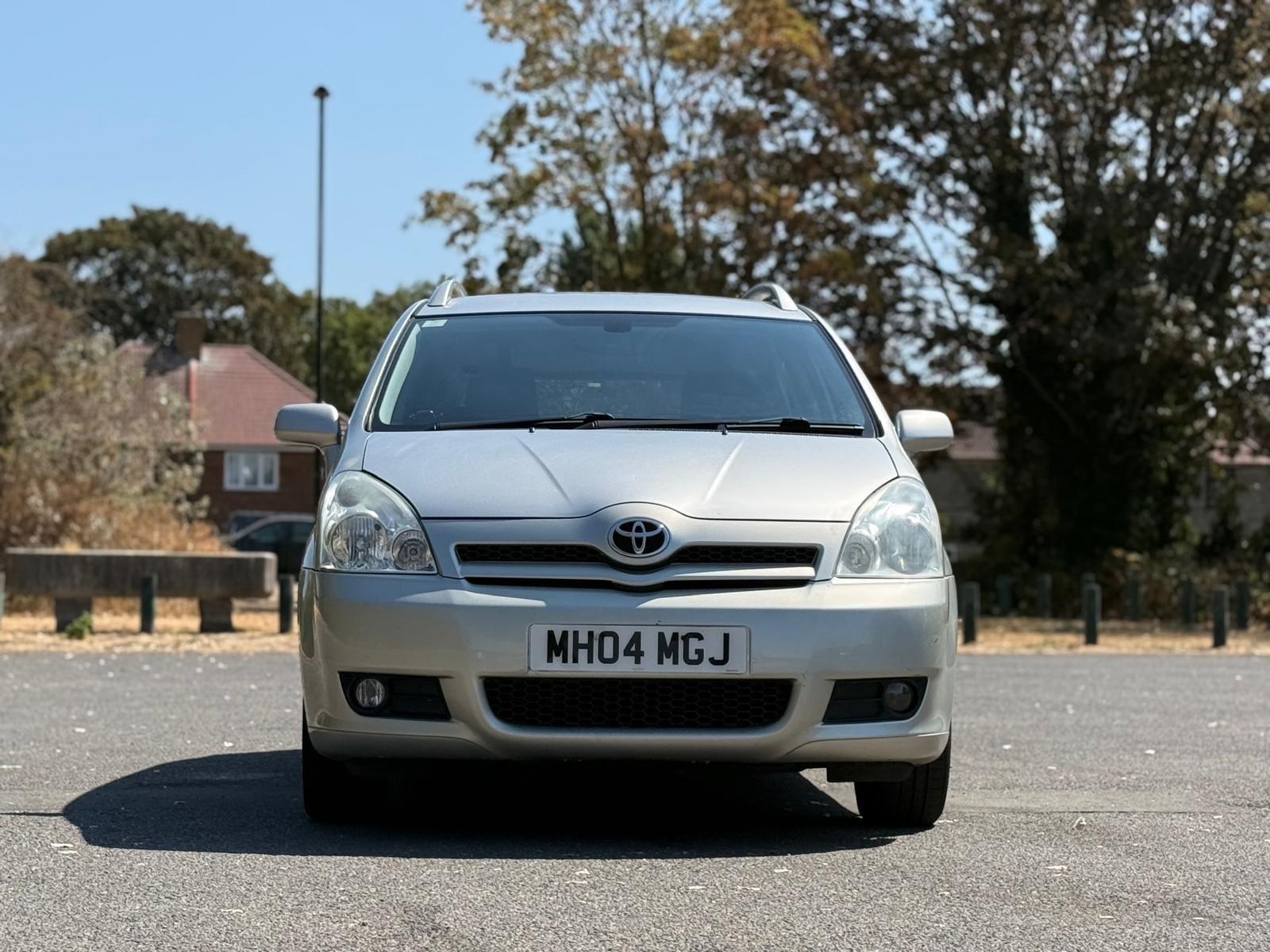 Toyota Corolla Verso view 6
