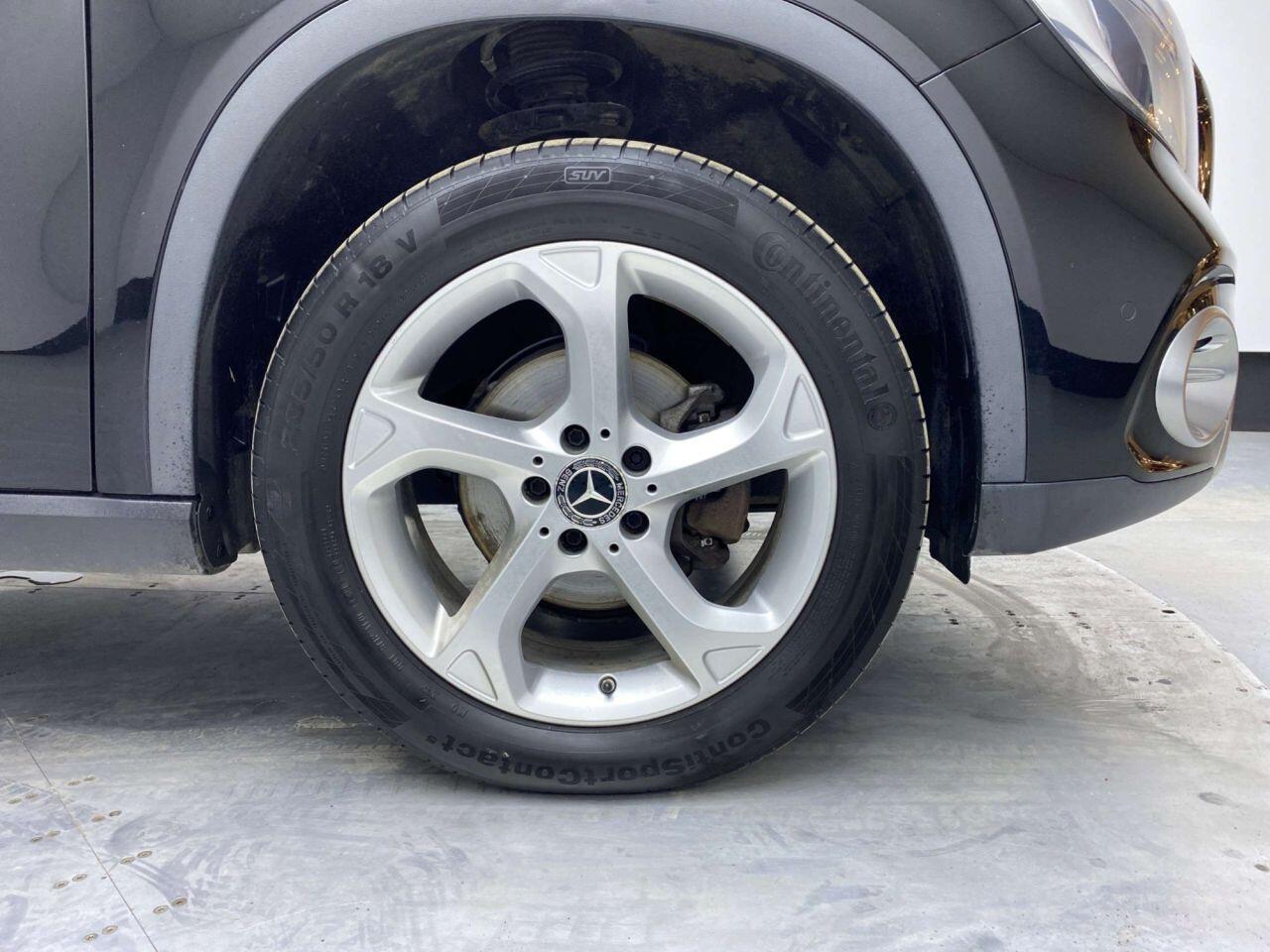 Mercedes-Benz Gla view 26