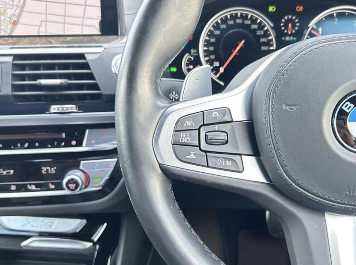 BMW X3 view 9