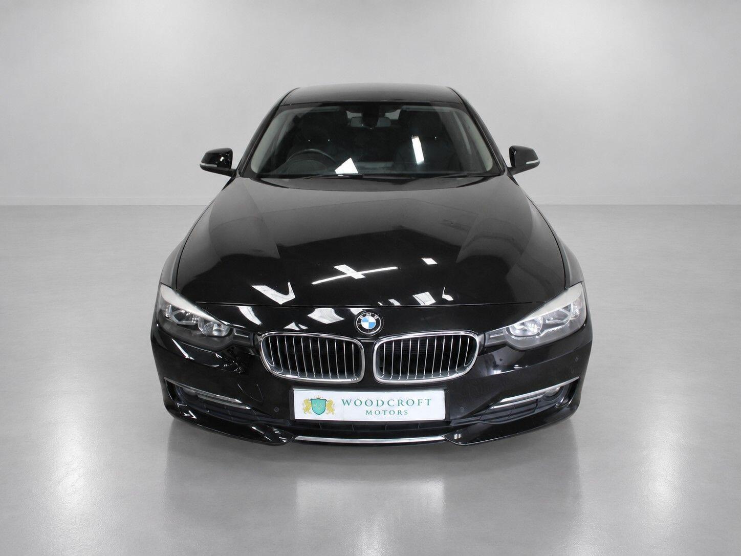 BMW 3 Series view 13