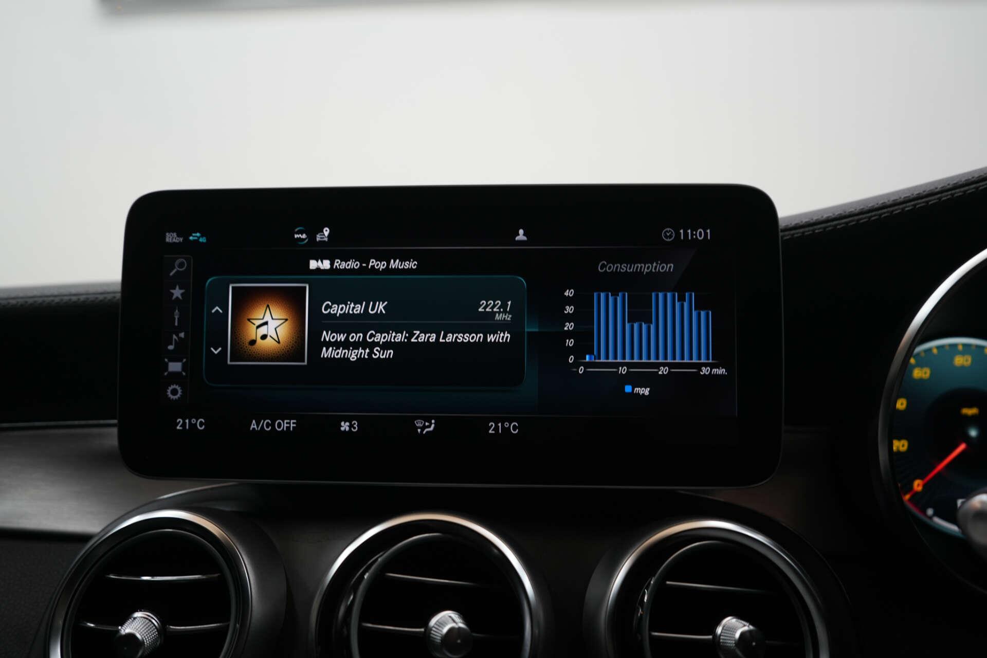 Mercedes-Benz C Class view 29