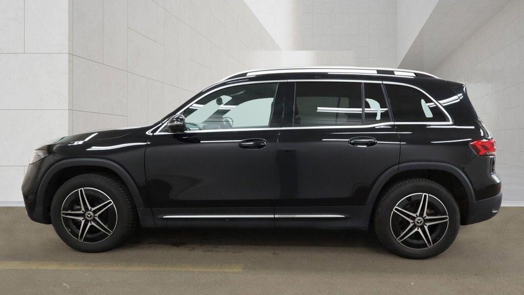 Mercedes-Benz Eqb view 6