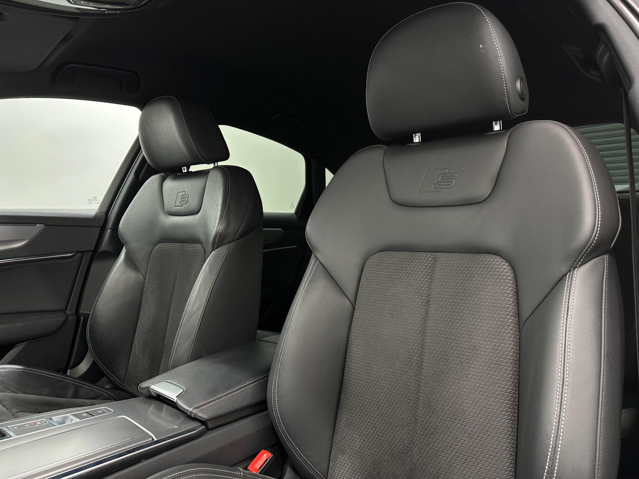 Audi A6 Saloon view 36