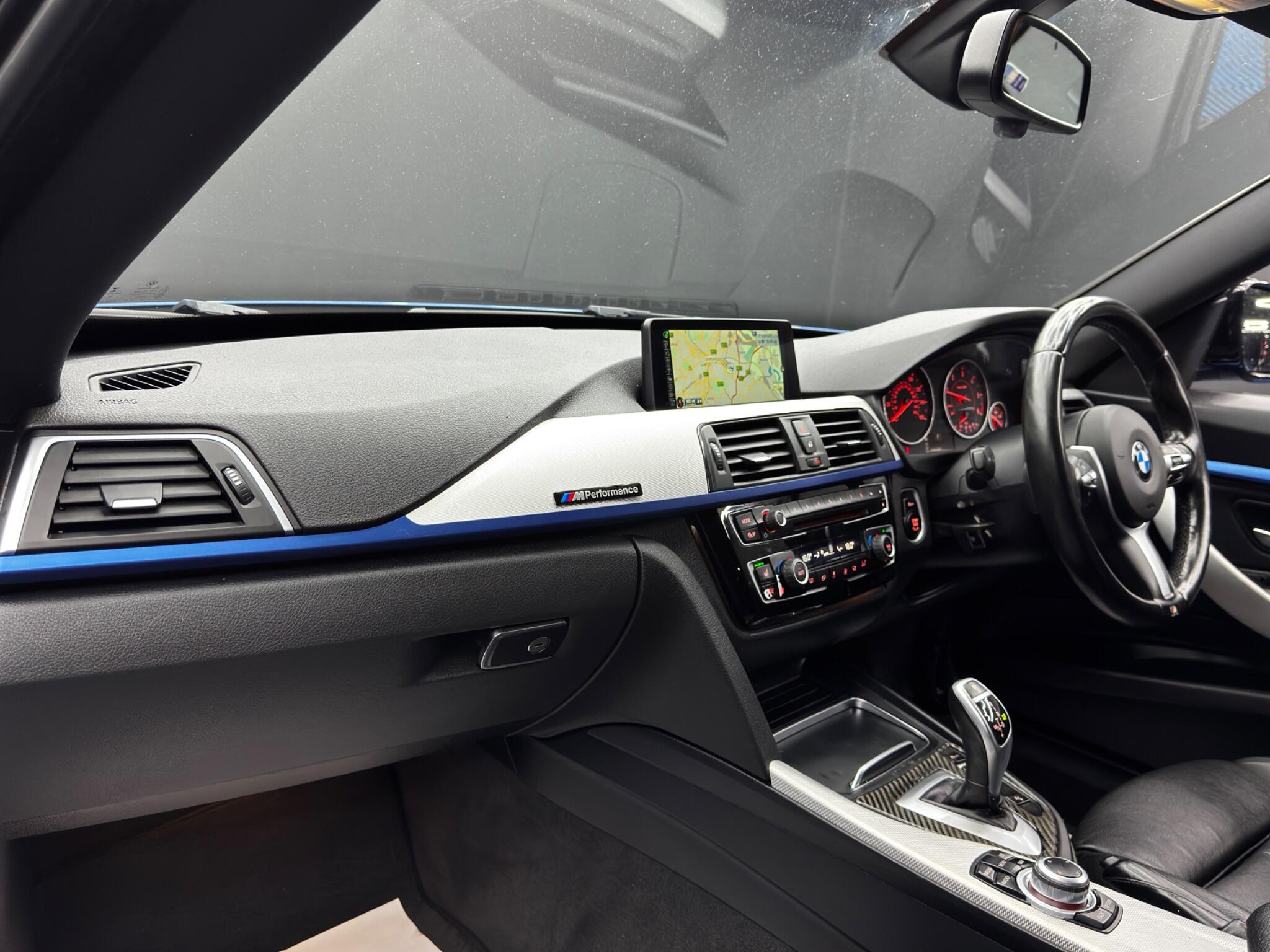 BMW 3 Series view 11