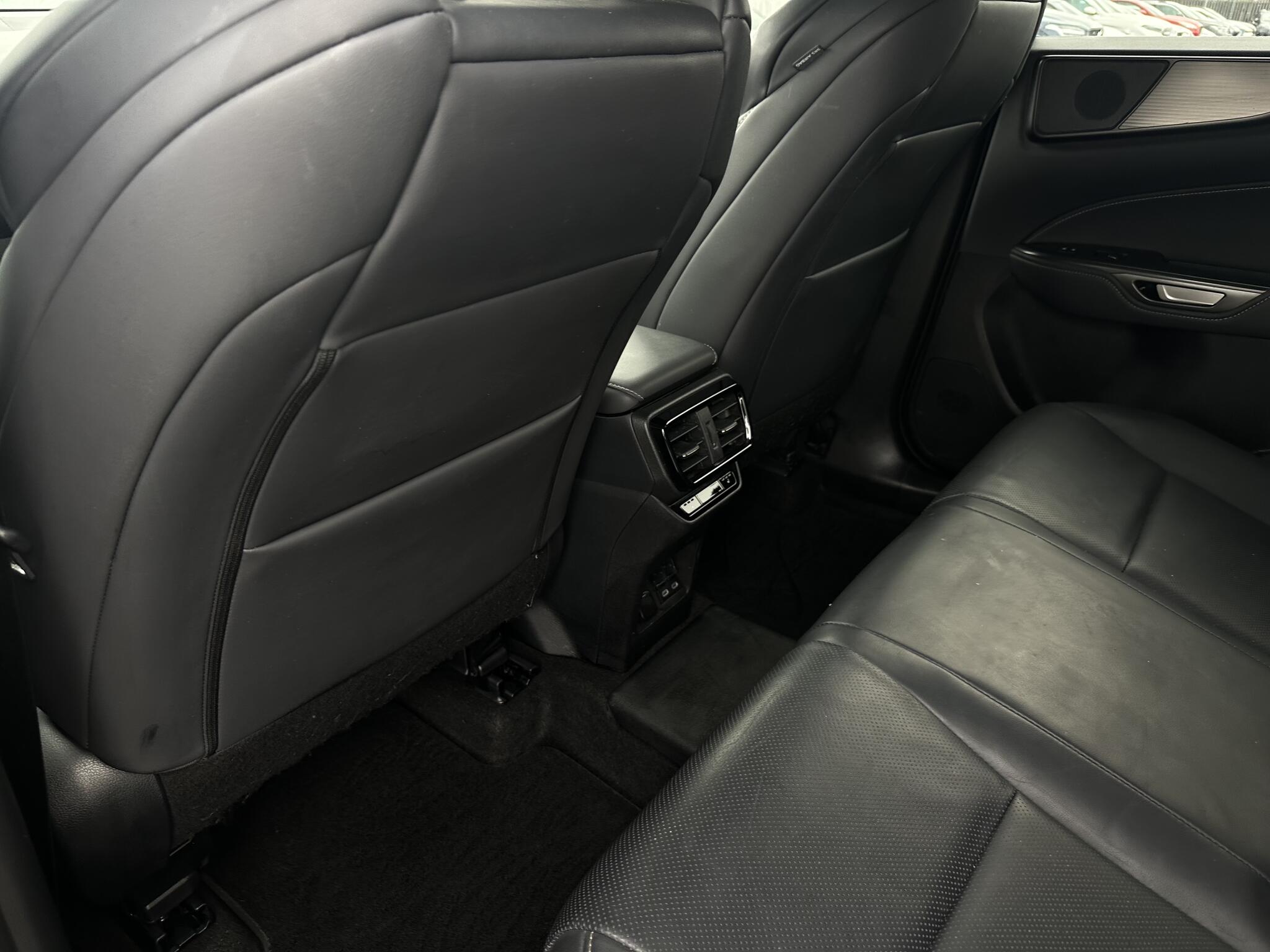 Lexus NX view 23