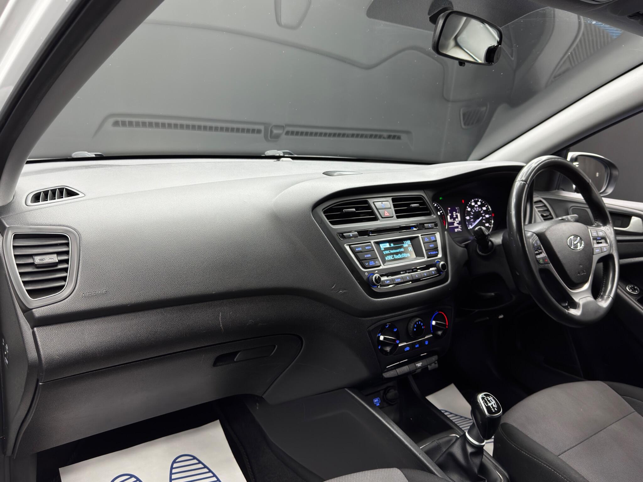 Hyundai I20 view 11