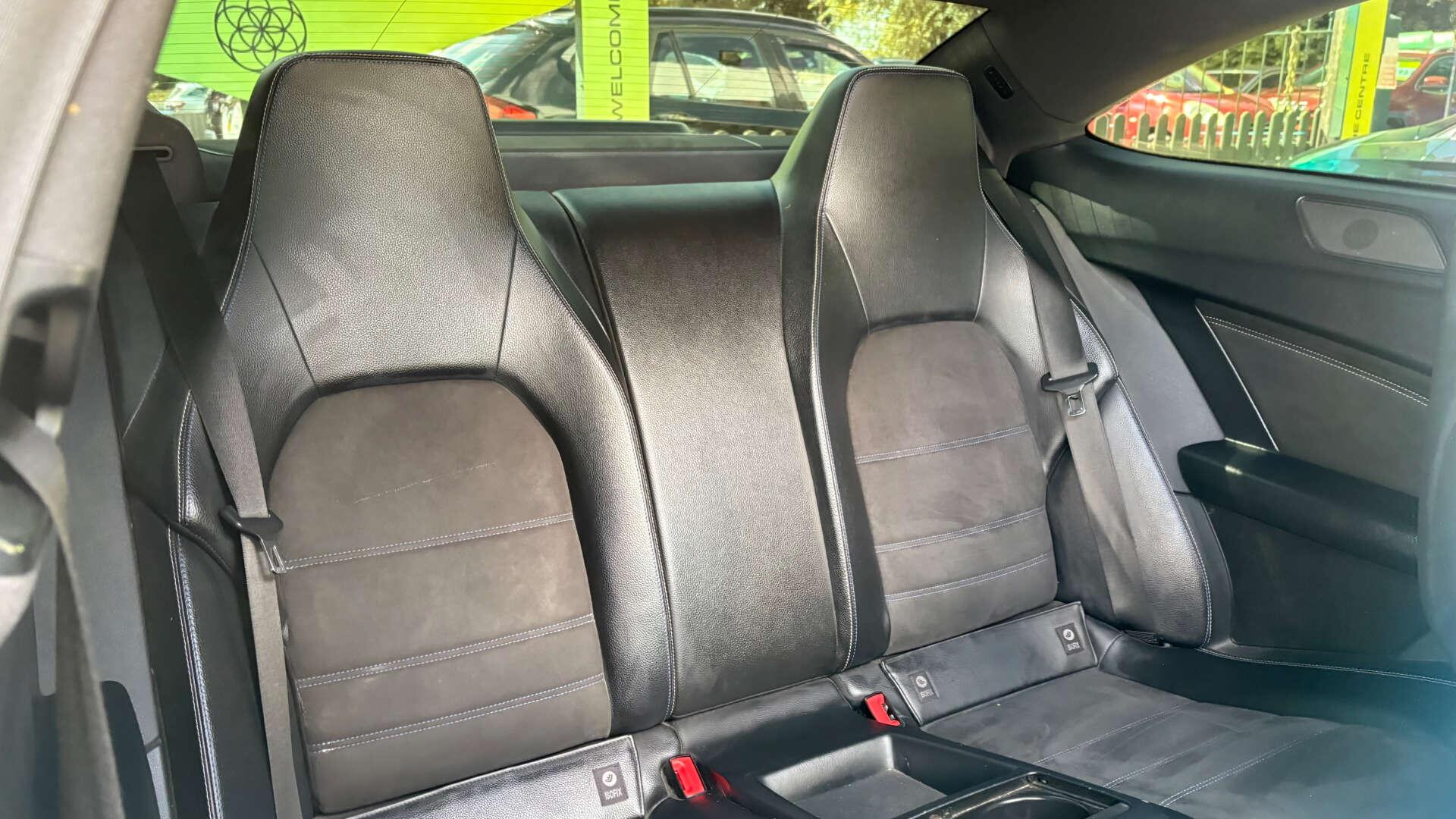 Mercedes-Benz C-Class view 8