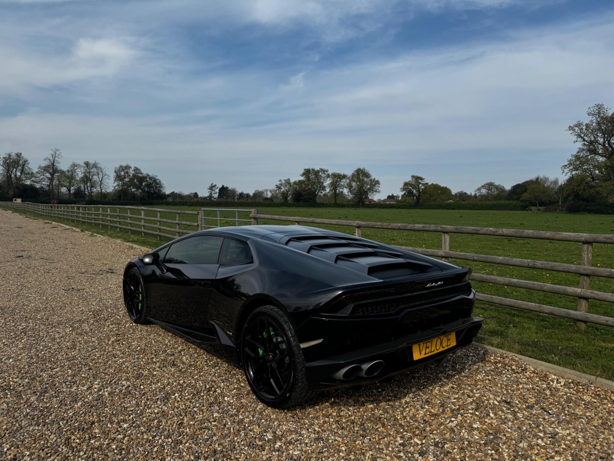 Lamborghini Huracan view 7