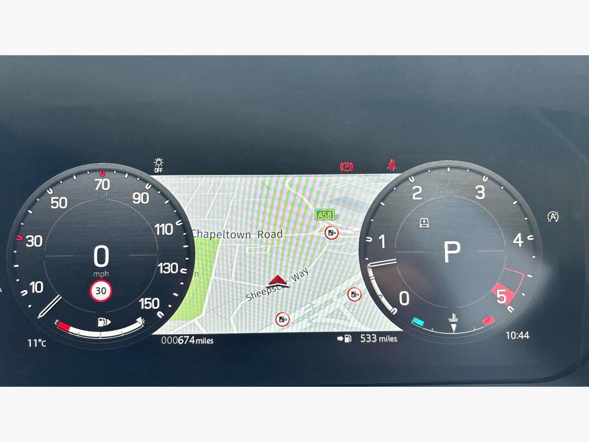 Land Rover Defender view 19