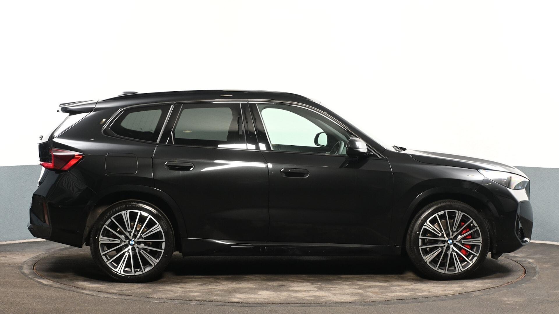 BMW X1 view 3