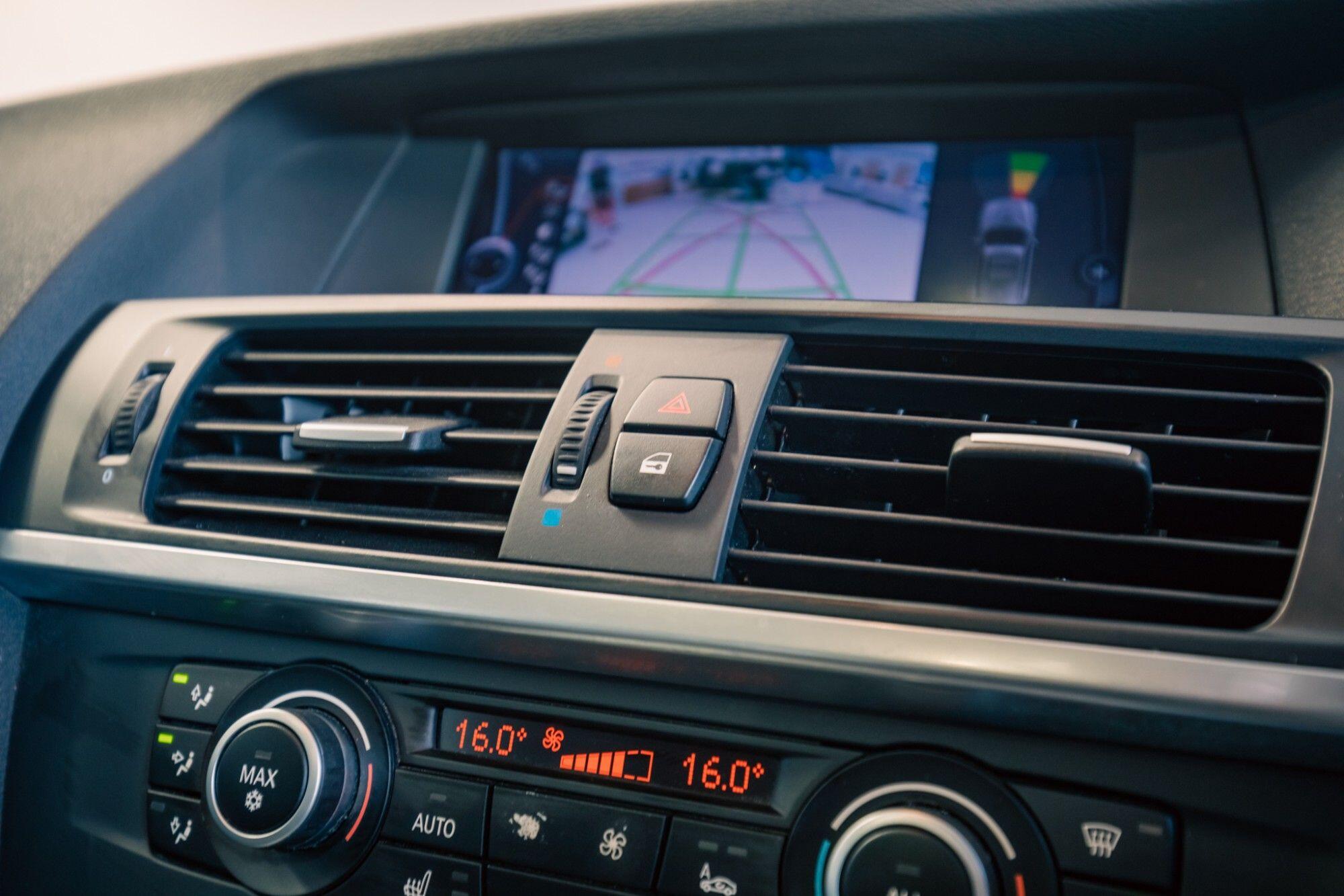 BMW X3 view 22