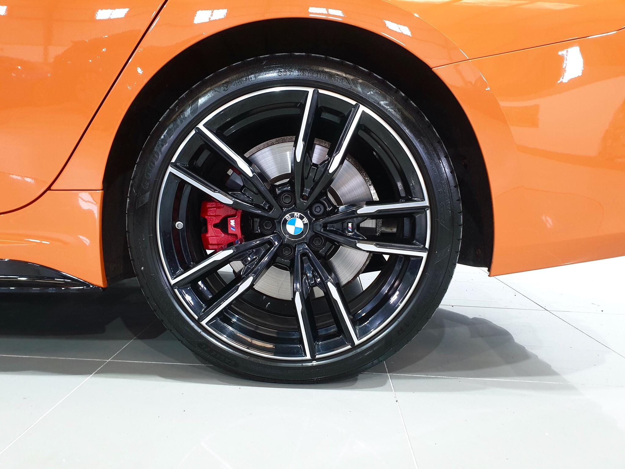 BMW 3 Series view 42