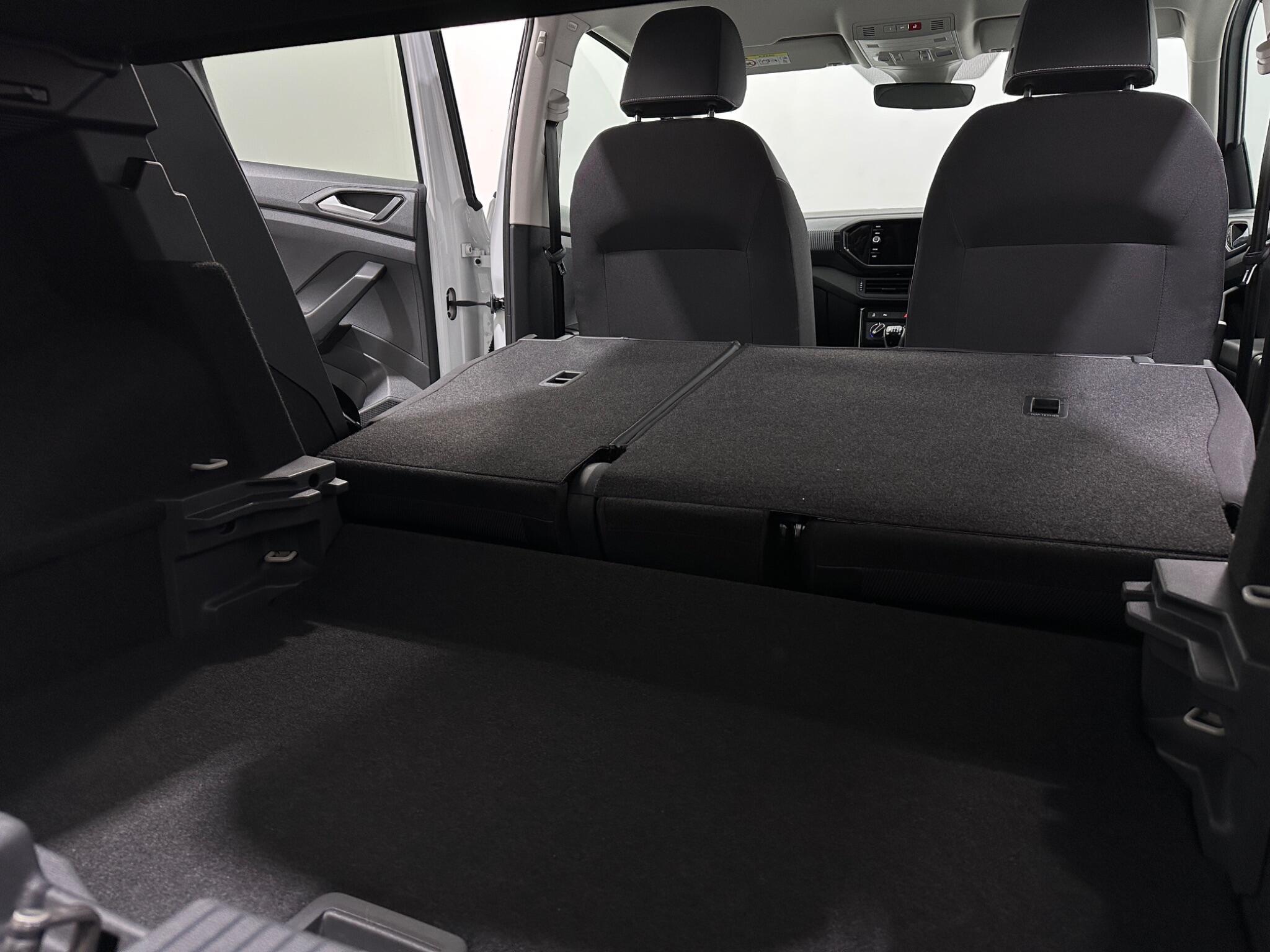 Volkswagen T-Cross view 44