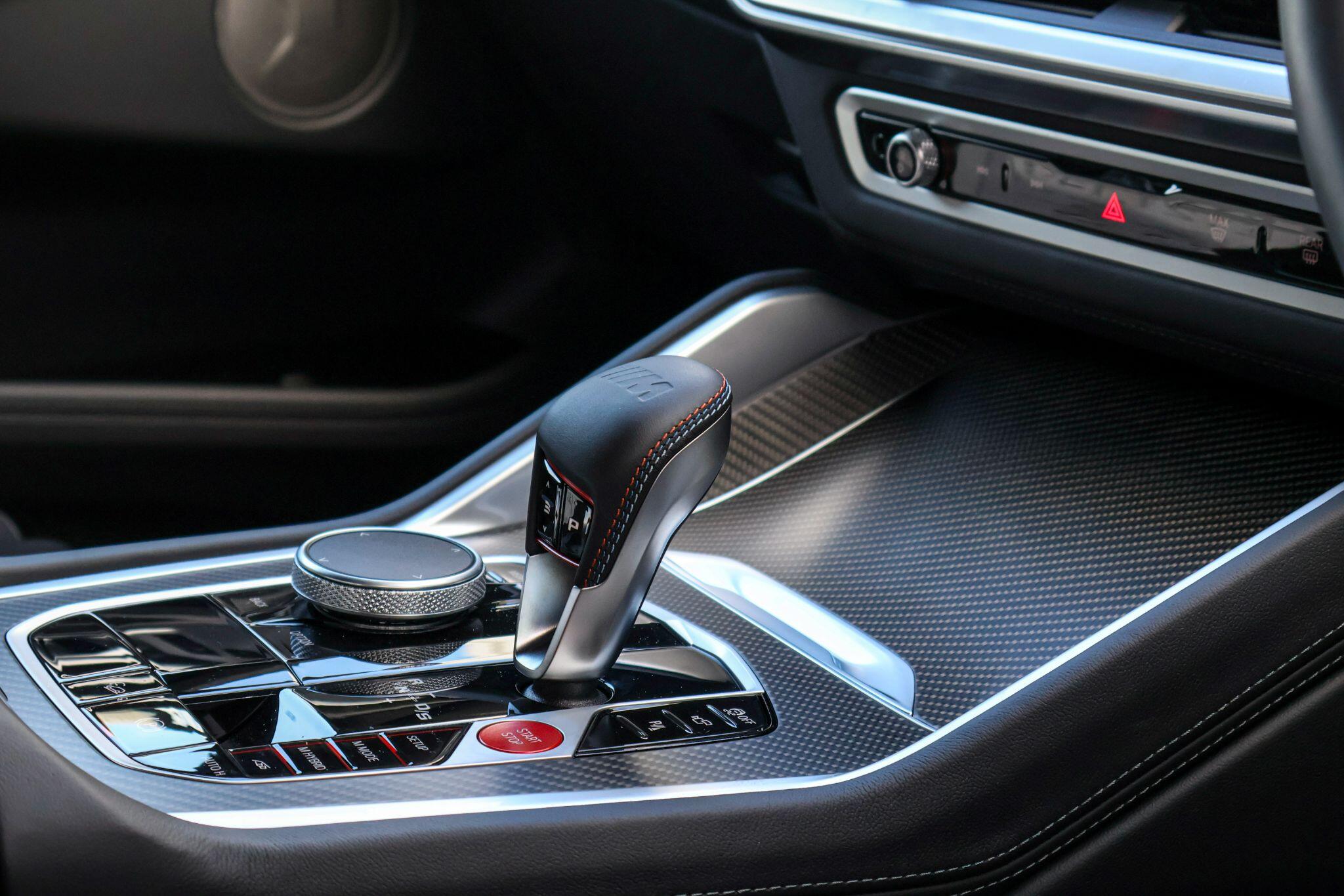 BMW XM view 12