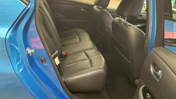 Nissan Leaf view 3