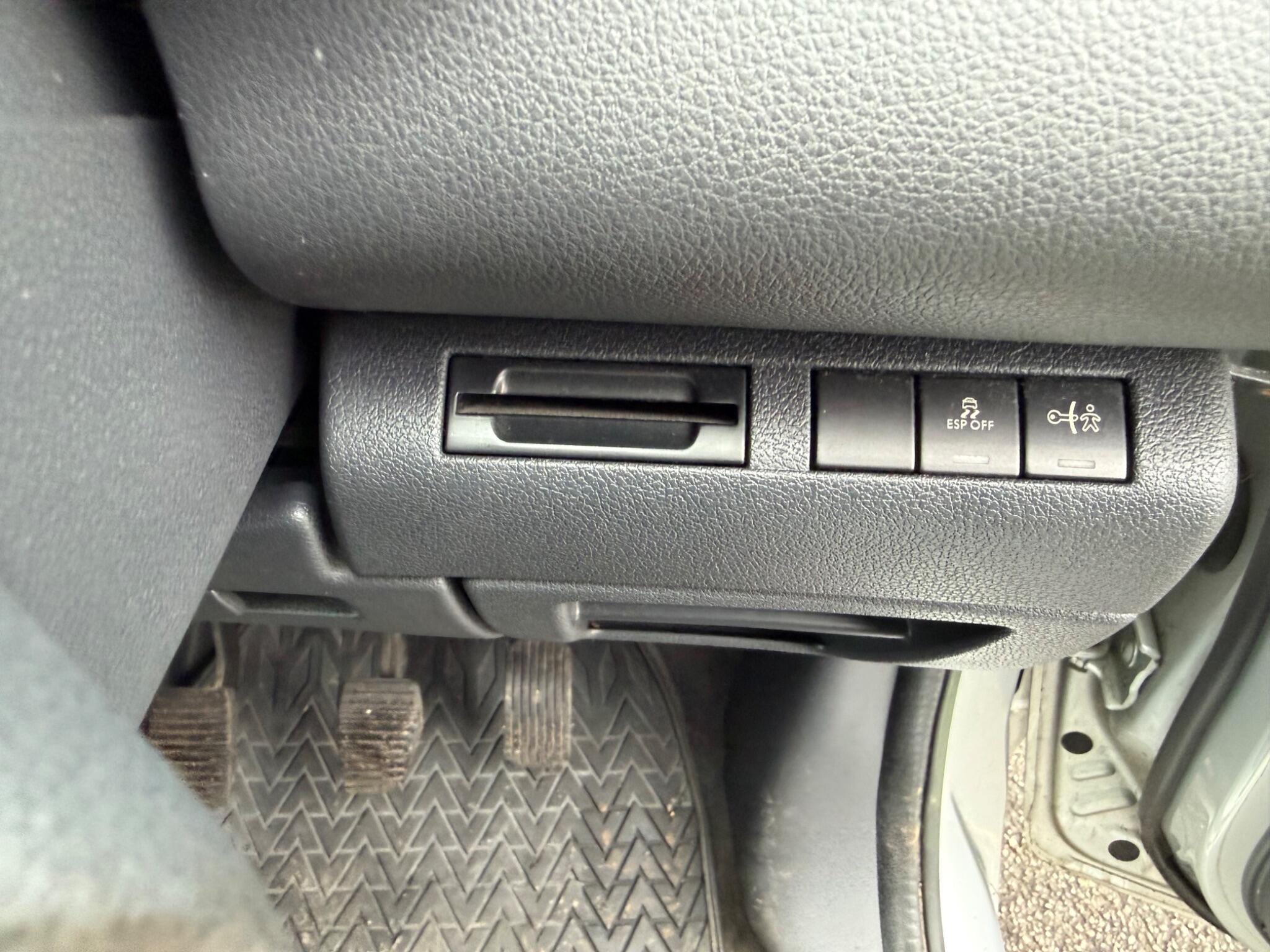 2010 Peugeot 3008 image 34