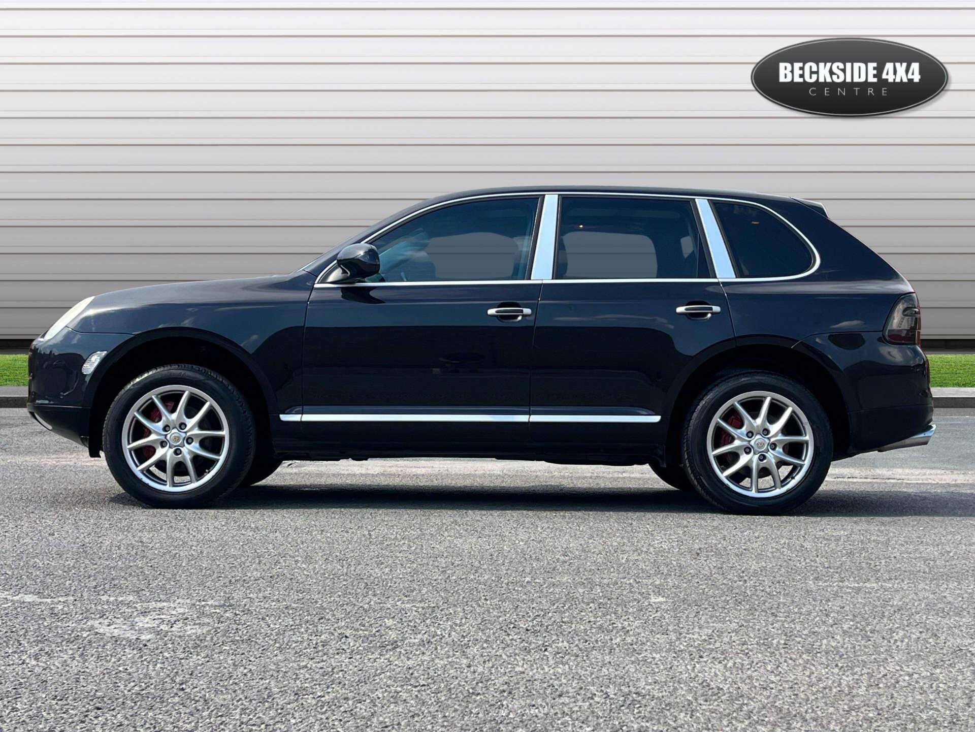 Porsche Cayenne view 6