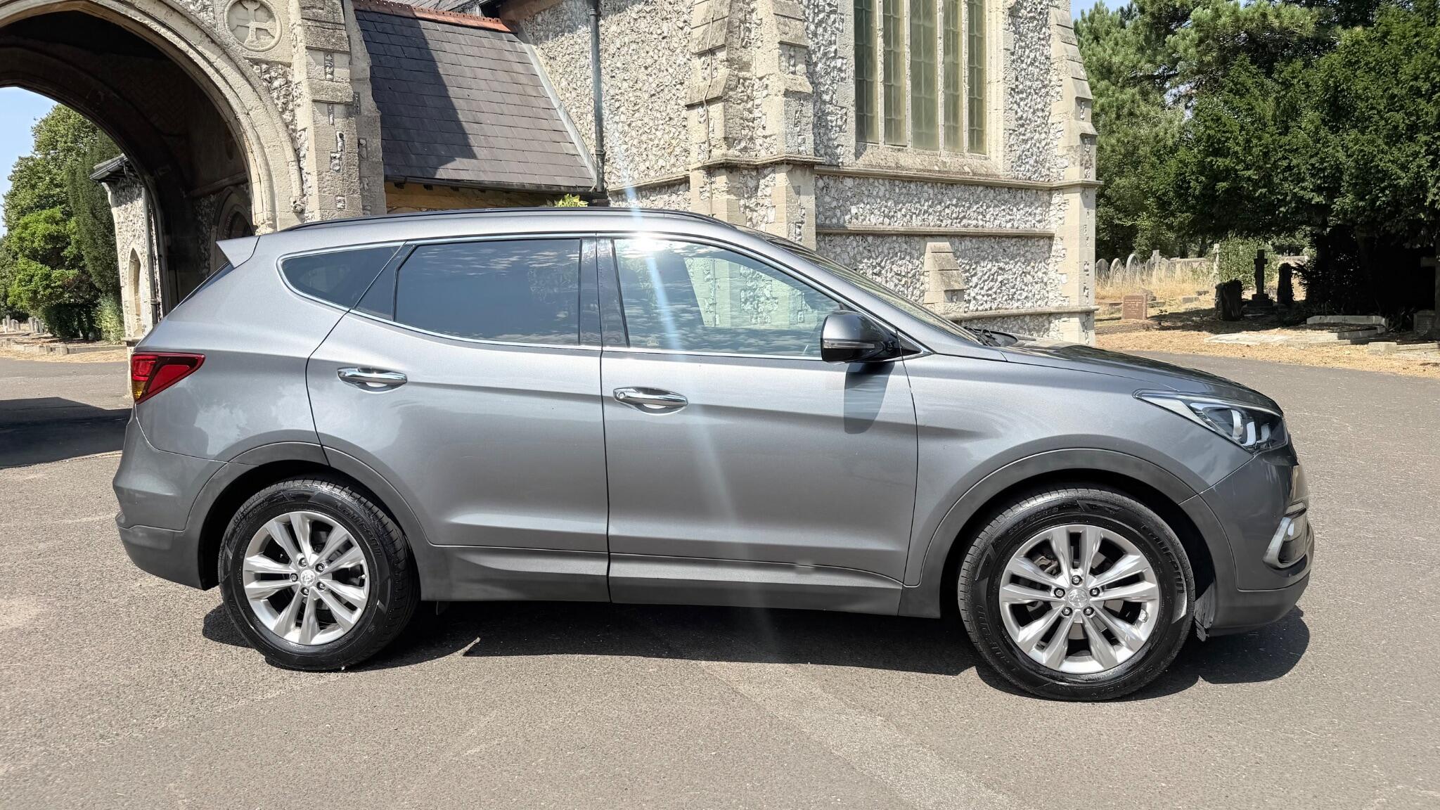 Hyundai Santa Fe view 19