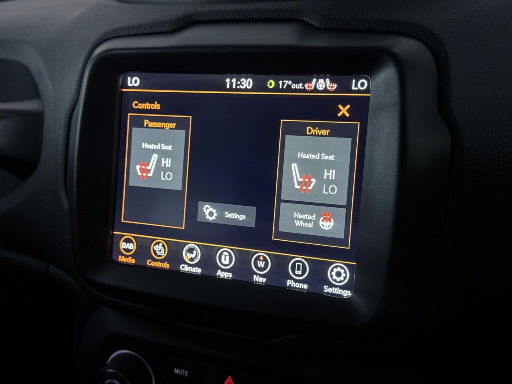 Jeep Renegade view 19