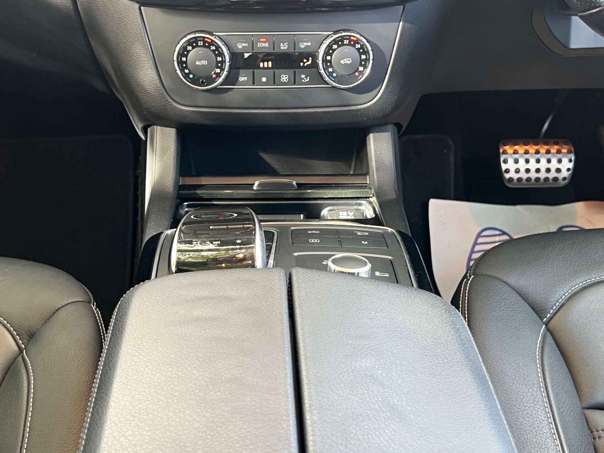 Mercedes-Benz GLE view 49