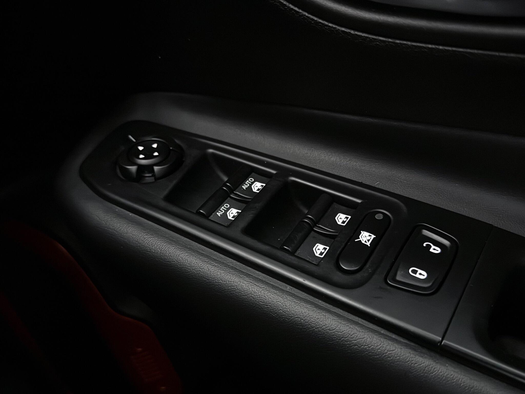 Jeep Renegade view 20