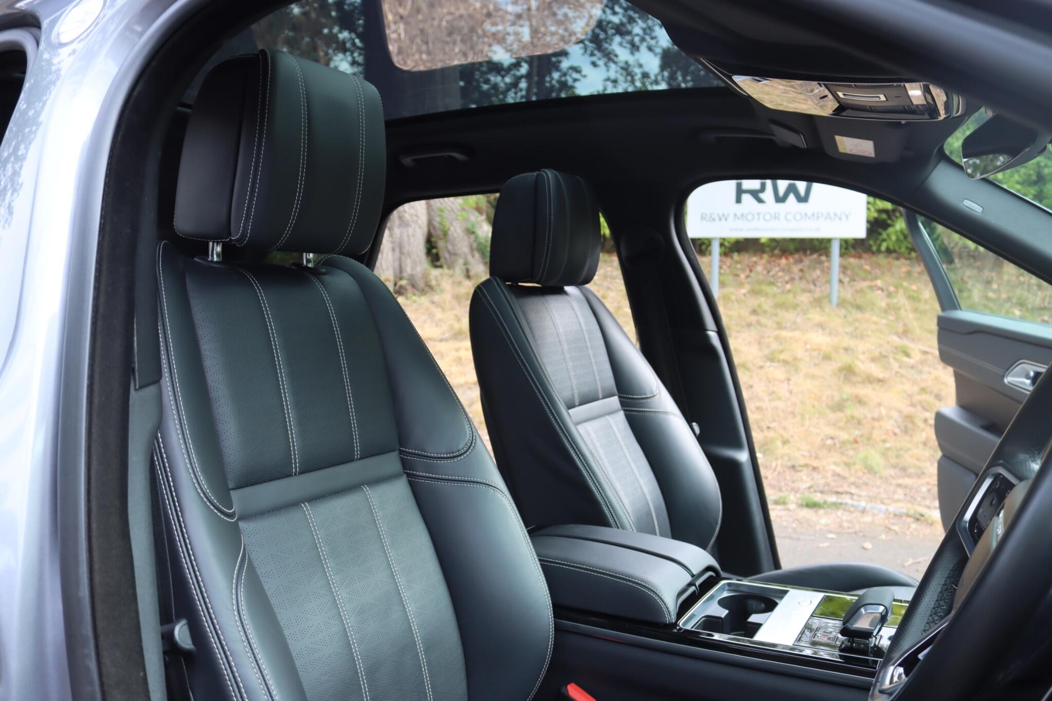 Land Rover Range Rover Velar view 38