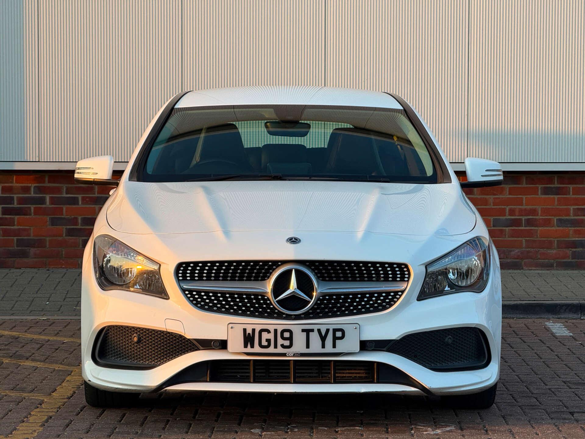 Mercedes-Benz Cla view 2