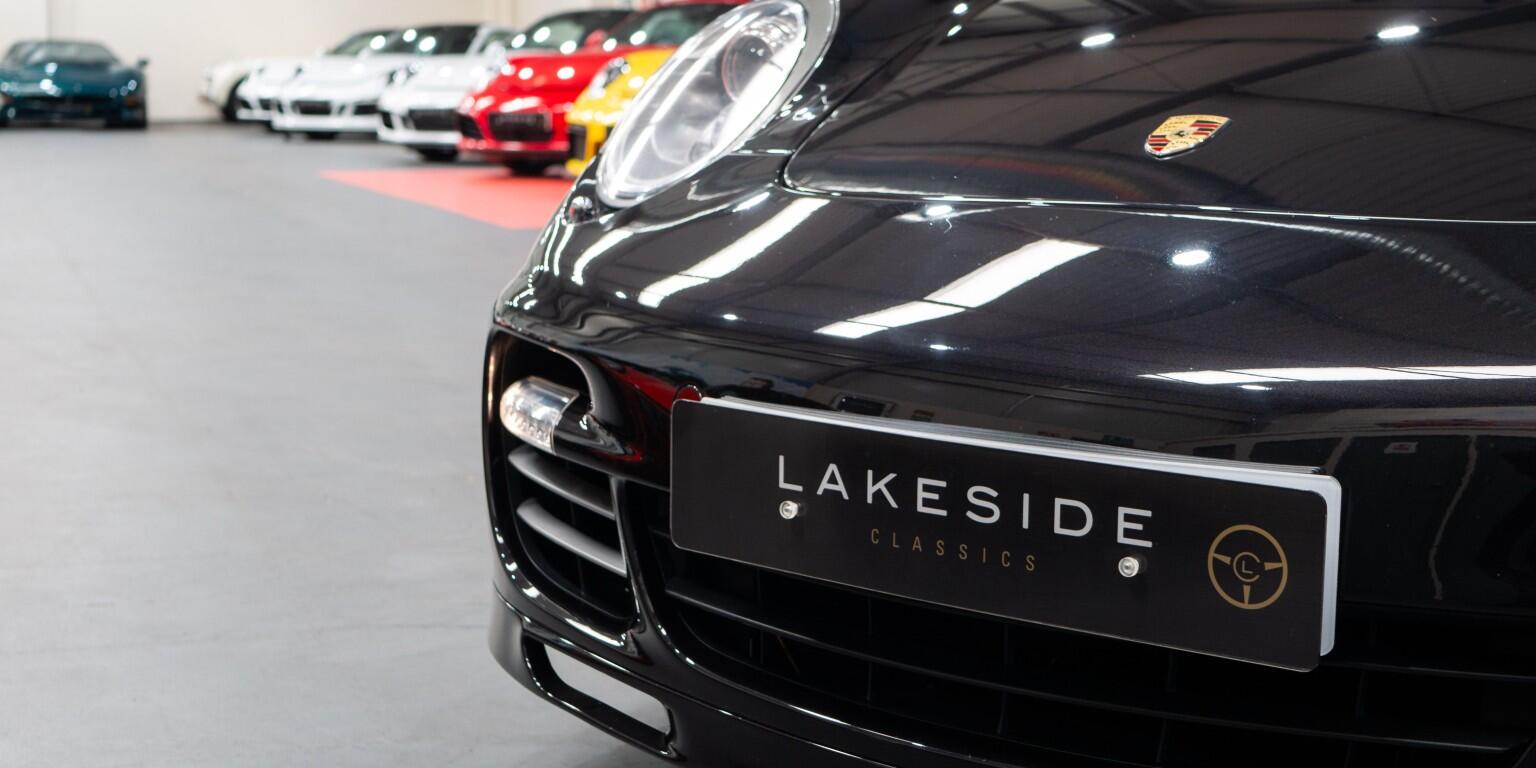 Porsche 911 view 44