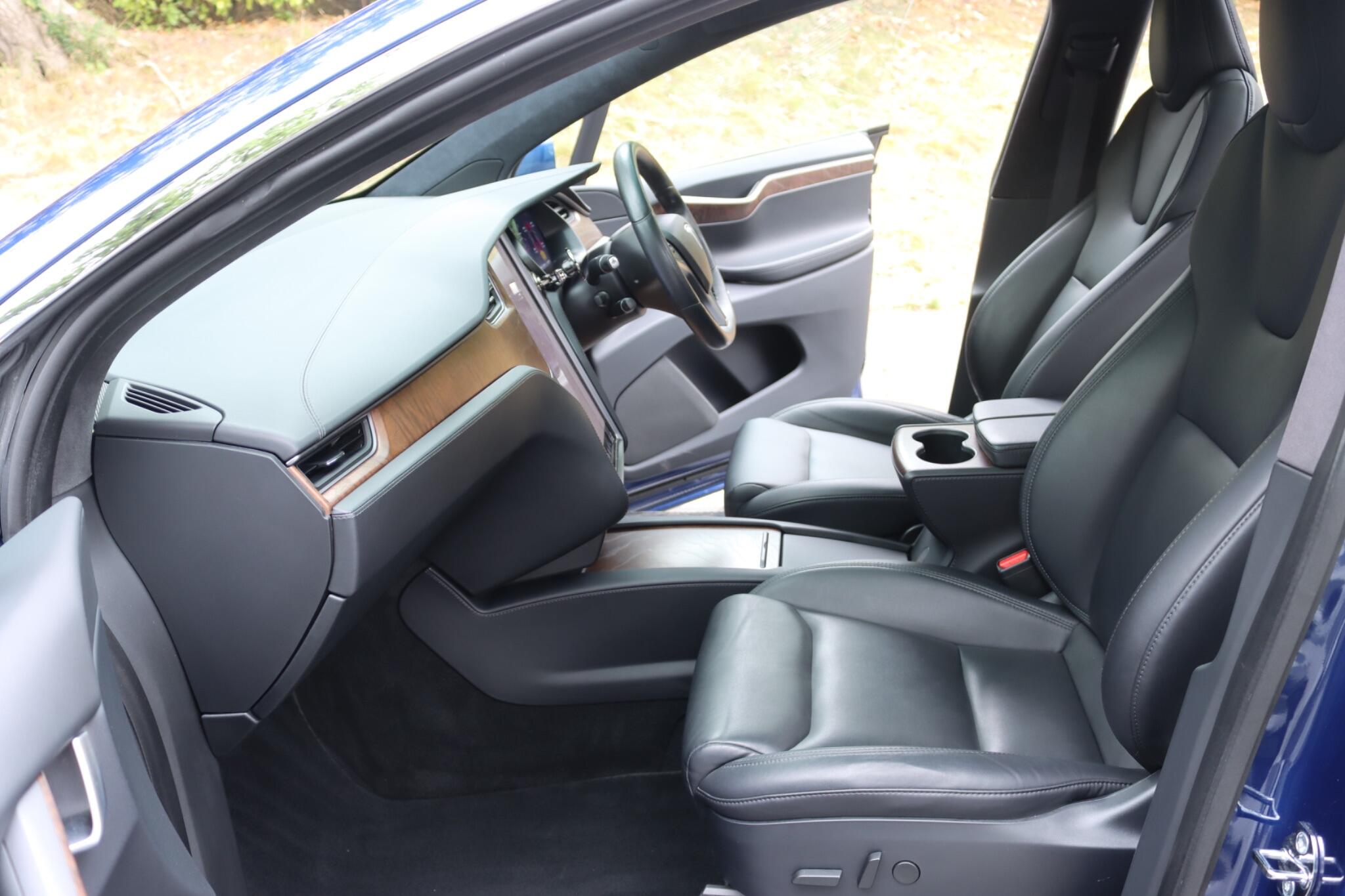 Tesla Model X view 3