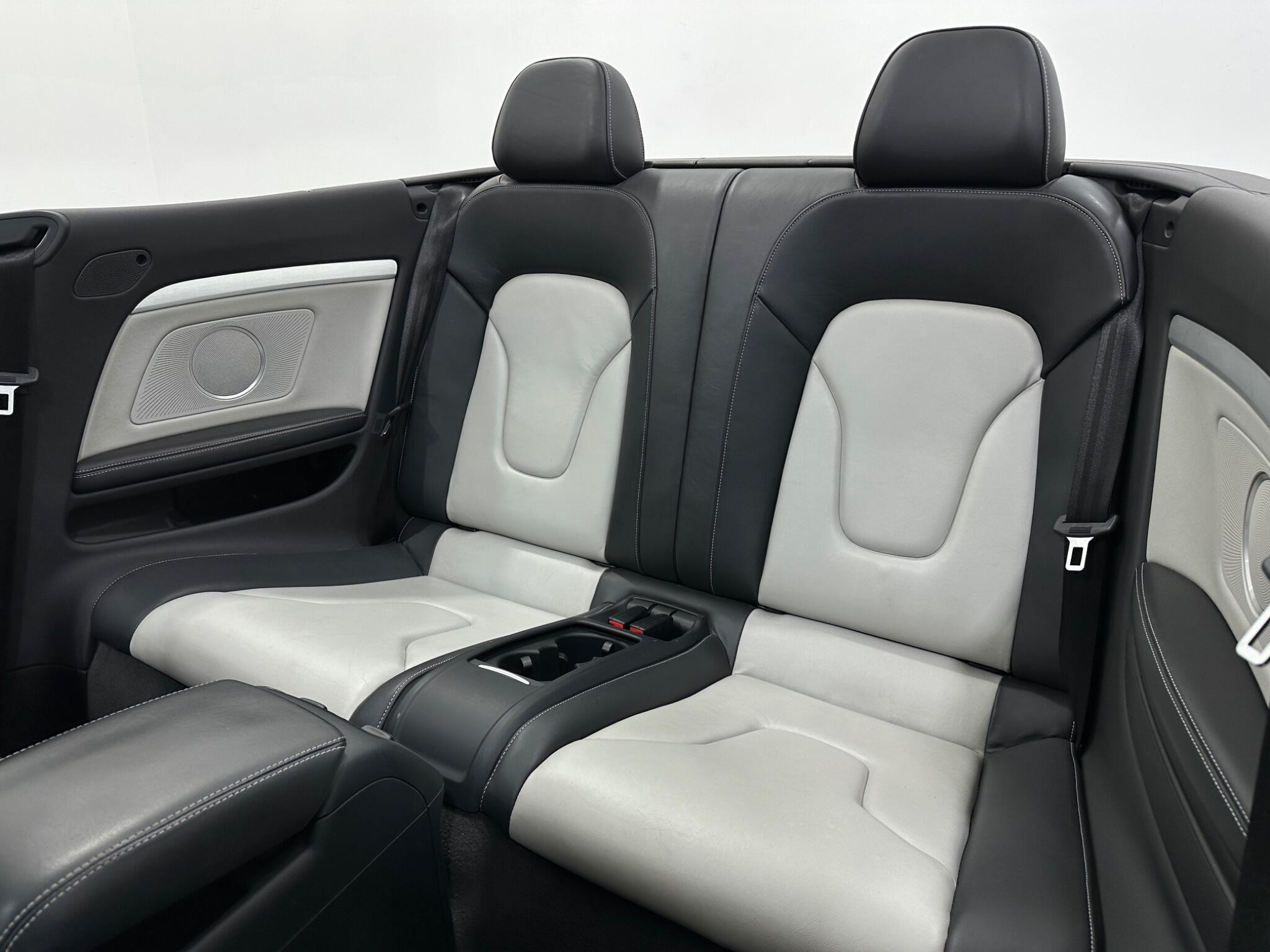 Audi S5 view 39