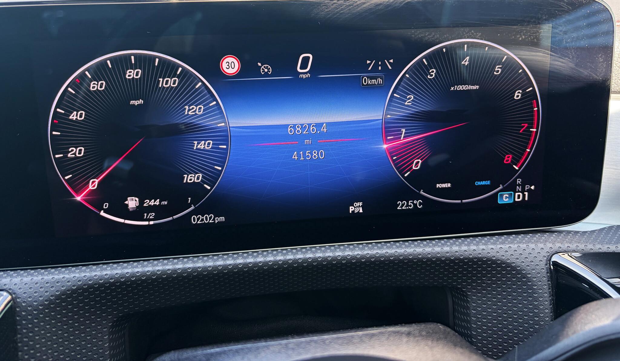 Mercedes-Benz Cla view 33