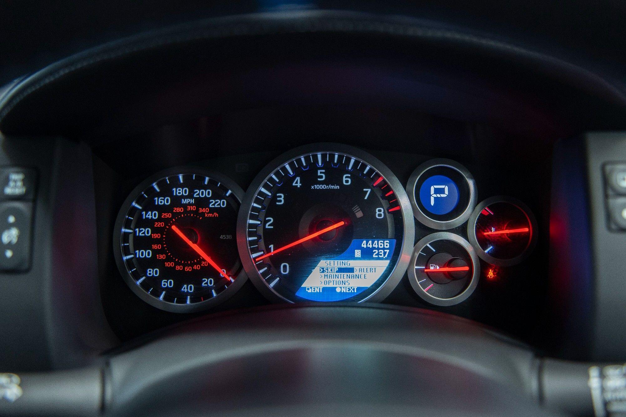 Nissan GT-R view 22