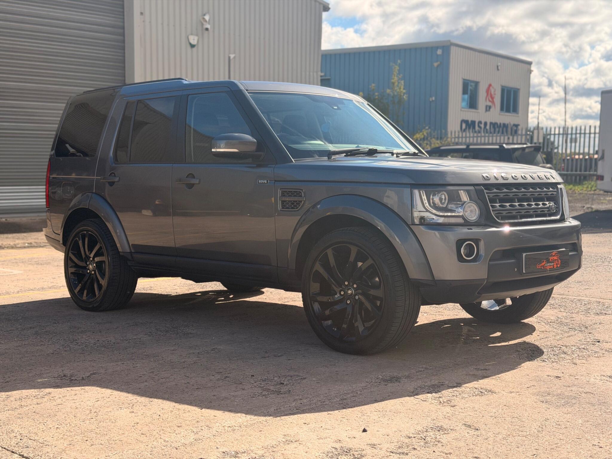 Land Rover Discovery view 9