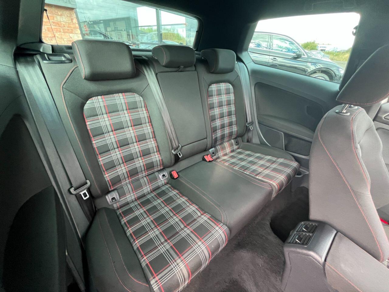 Volkswagen Golf view 13