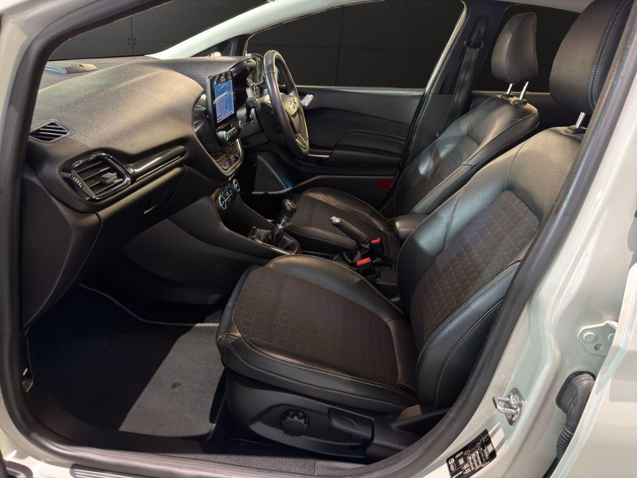 Ford Fiesta view 14
