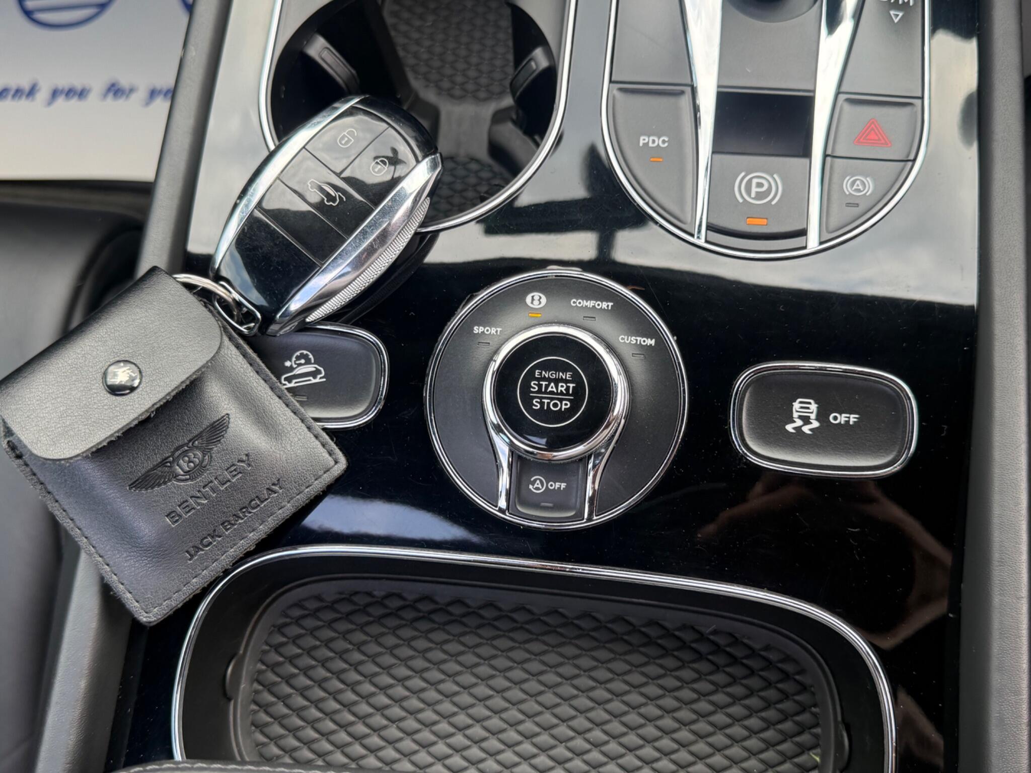 Bentley Bentayga view 31