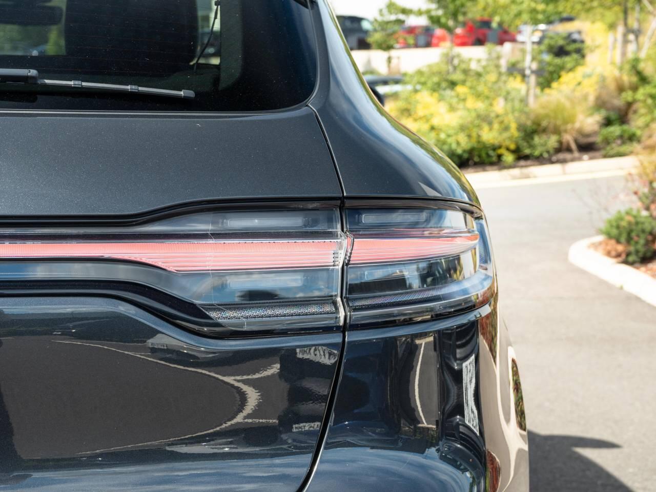 Porsche Macan view 10