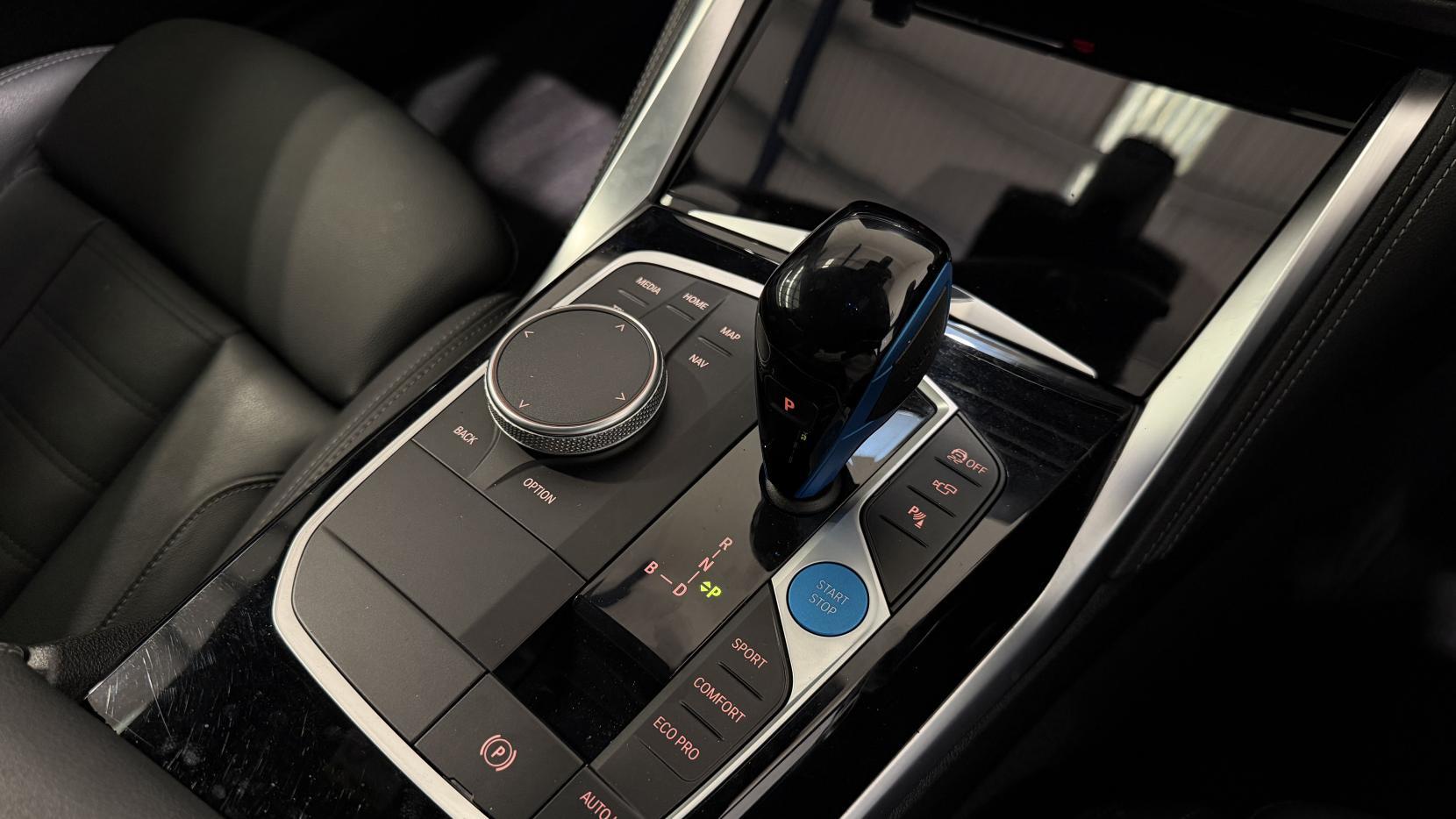 BMW I4 view 21