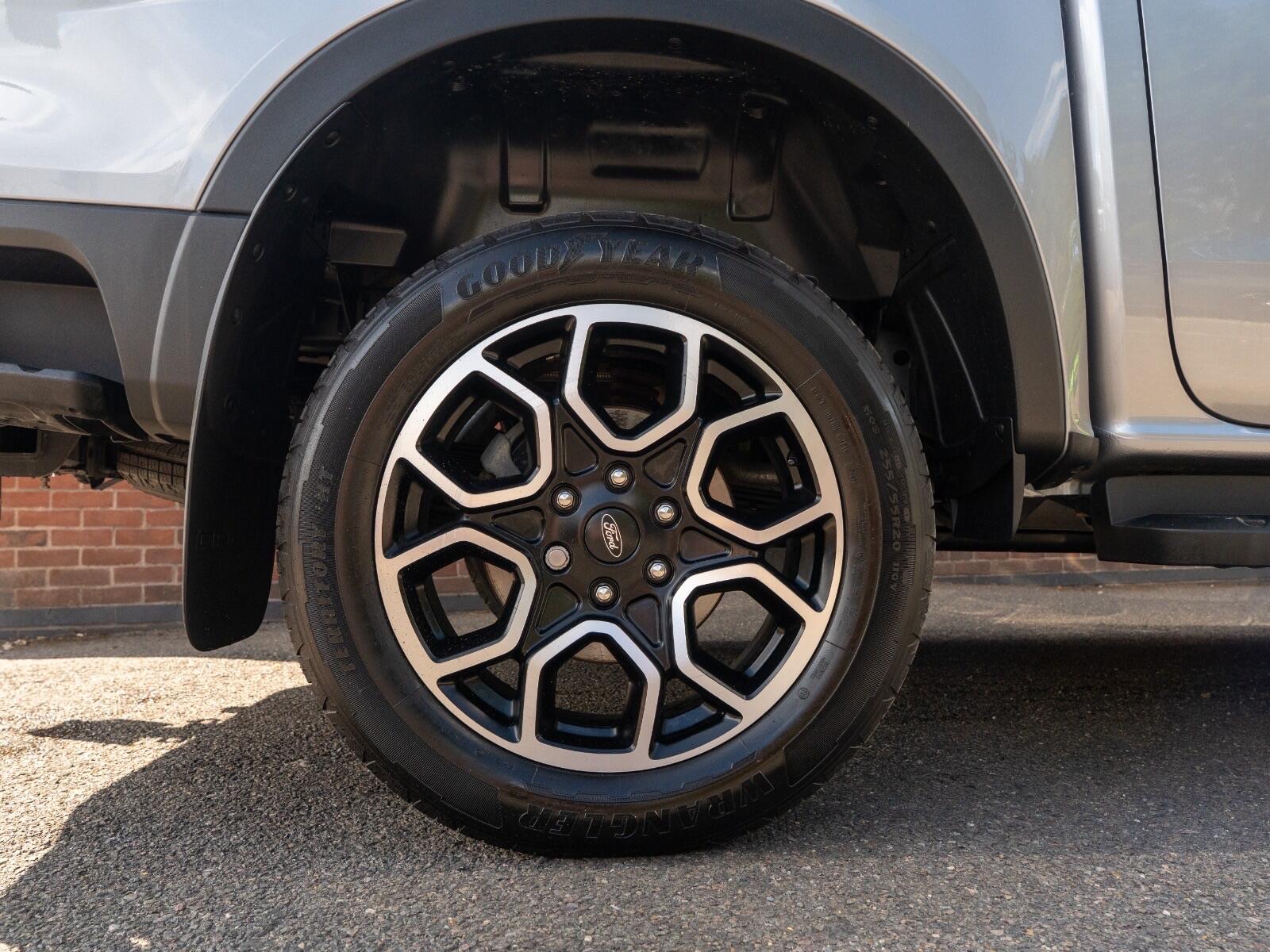 Ford Ranger view 32